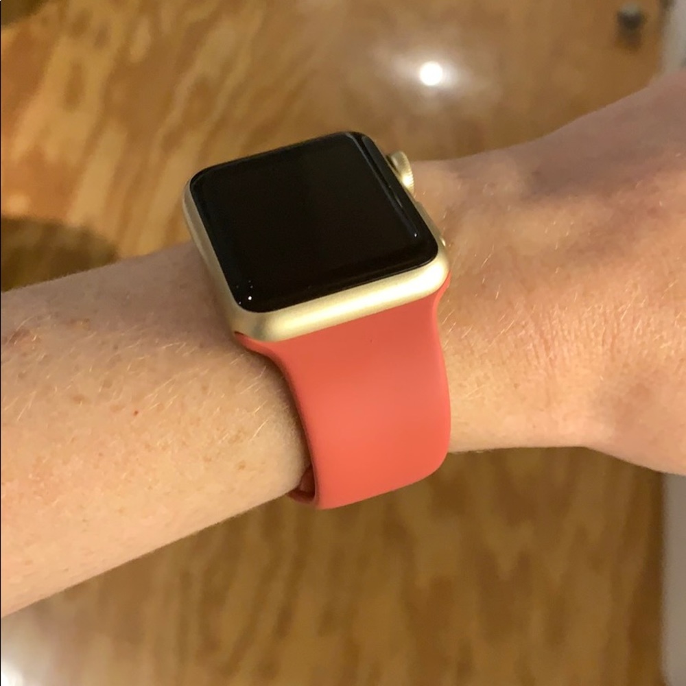 Apple Watch 38MM Sport Band in Camellia - EUC!